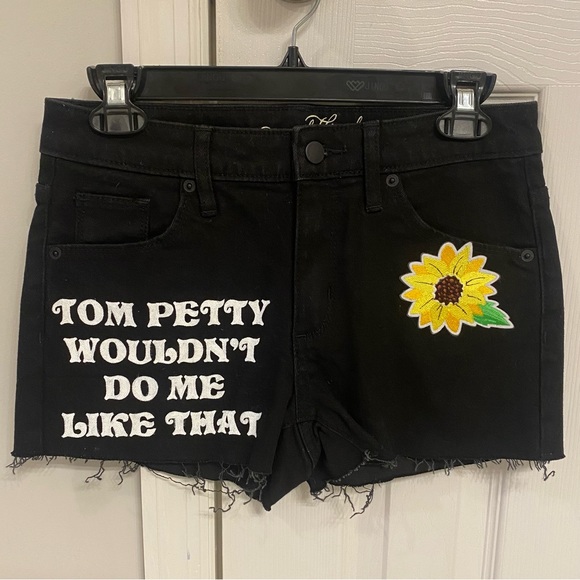 NWT Custom Made Black Jean Shorts “Tom Petty Wouldn’t Do Me Like That” - Picture 1 of 5